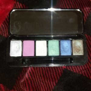 Buxom custom palette